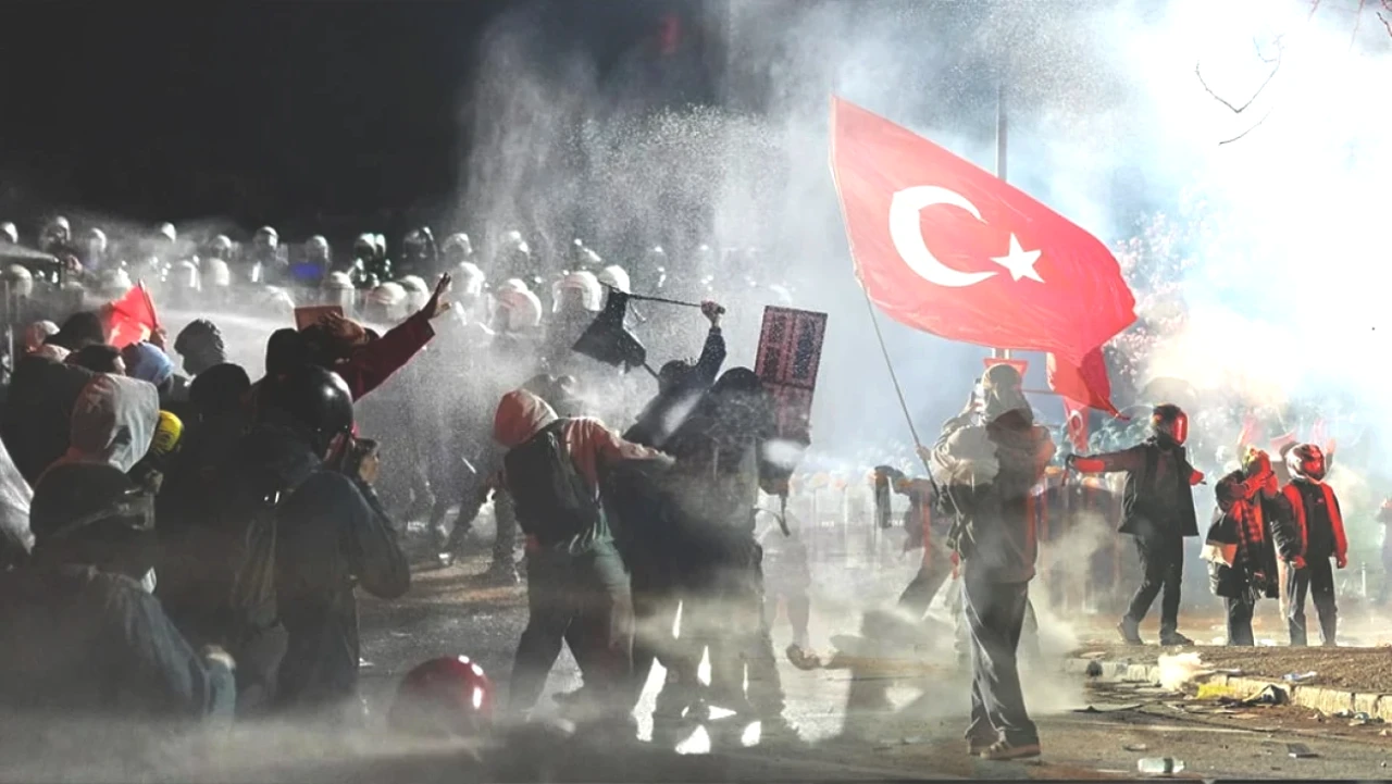 MAZLUMDER'in Saraçhane Raporu: Canlı Yayında Polis Şiddeti ve Hak İhlalleri!